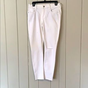 Old Navy jeans - Size 6